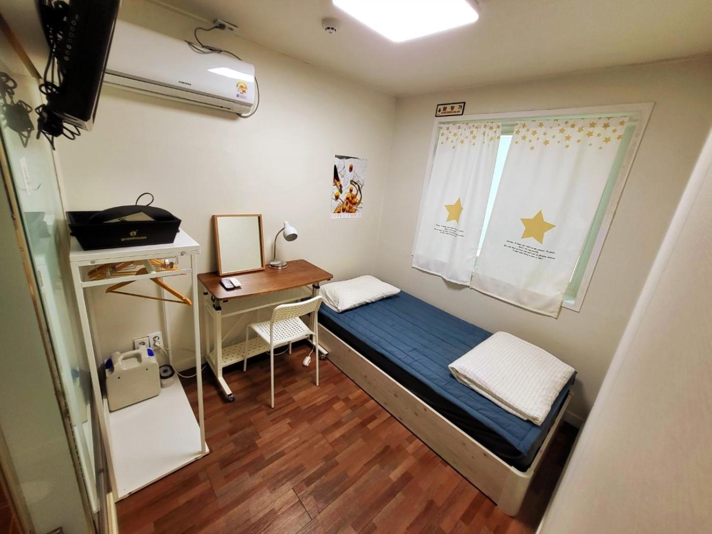 24 Guesthouse Sinchon Avenue Seoul Luaran gambar