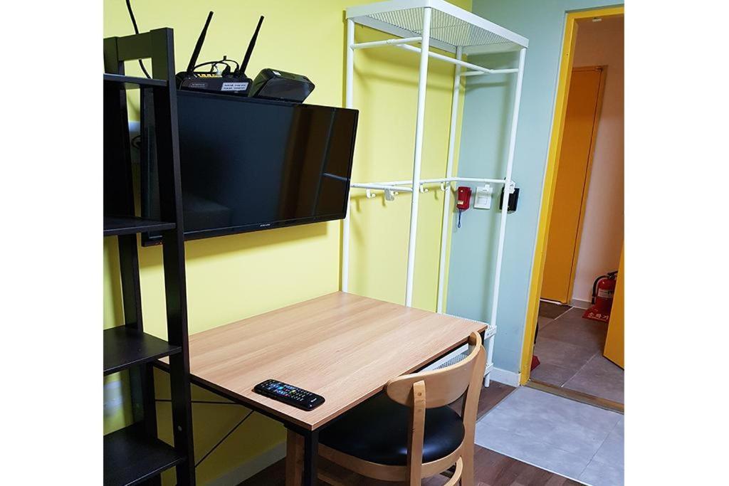 24 Guesthouse Sinchon Avenue Seoul Luaran gambar